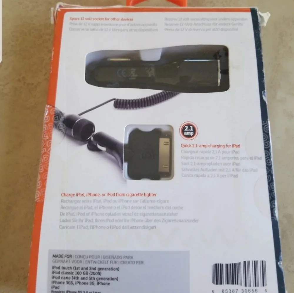 Griffin car charger for ipad, iphone ipo
